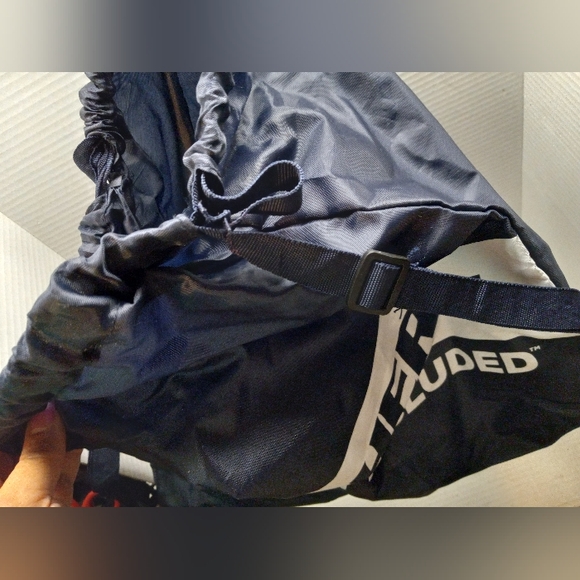 Skechers Comfort Performance Drawstring Navy Blue Backpack Adjustable Straps - Picture 3 of 7